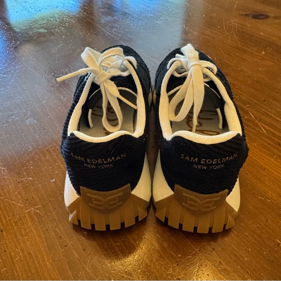 Sam Edelman Layla Sneakers - Picture 4 of 6